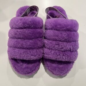 UGG Purple Plush Slippers Cozy Slide-On Design